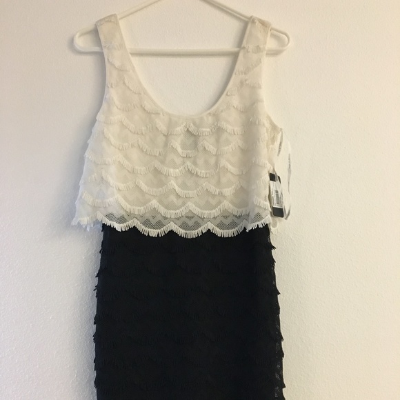 Guess Dresses & Skirts - Guess Sleeveless Black/Ivory Fringe Dress - 4